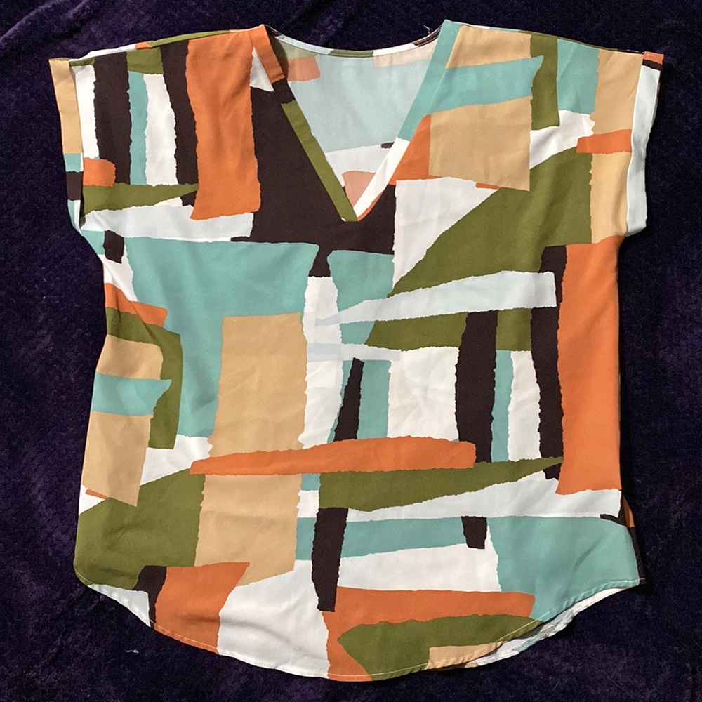 Shein Curve Pattern Top